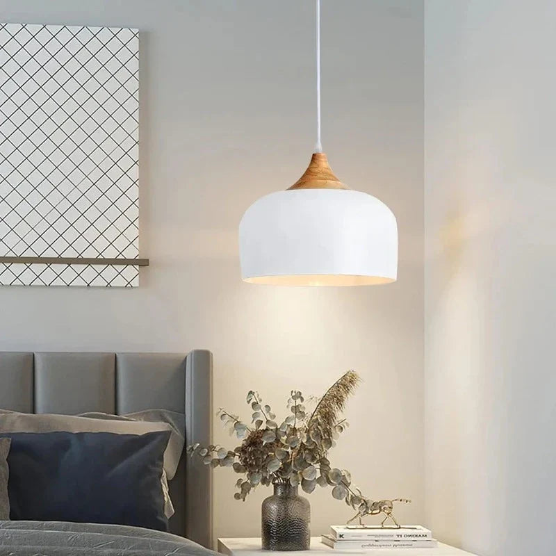 Moderne Skandinavische Hängelampe – Holz & Metall Pendelleuchte für Schlafzimmer | Karnz