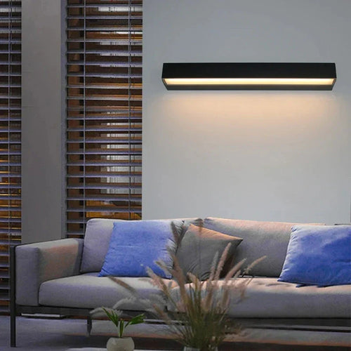 Moderne LED Wandleuchte für Außenbereich - Wetterfest, energiesparend, ideal für Garten und Terrasse | Karnz
