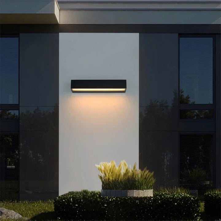 Moderne LED Wandleuchte für Außenbereich - Wetterfest, energiesparend, ideal für Garten und Terrasse | Karnz
