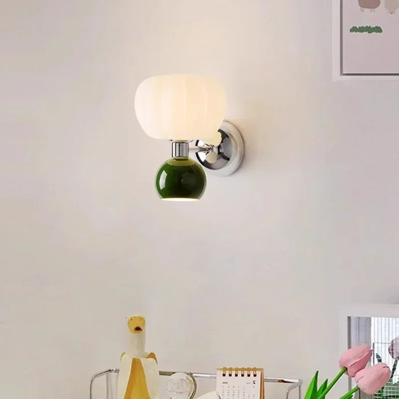 Moderne Wandleuchte mit Glasschirm – Elegante LED-Wandleuchte für Schlafzimmer & Wohnzimmer | Karnz