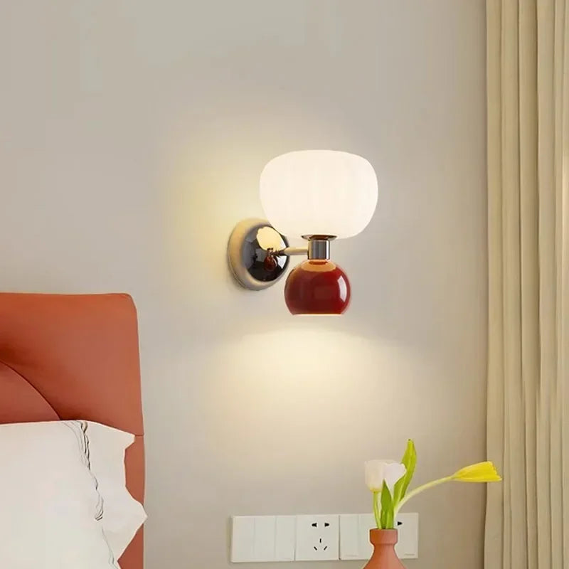 Moderne Wandleuchte mit Glasschirm – Elegante LED-Wandleuchte für Schlafzimmer & Wohnzimmer | Karnz