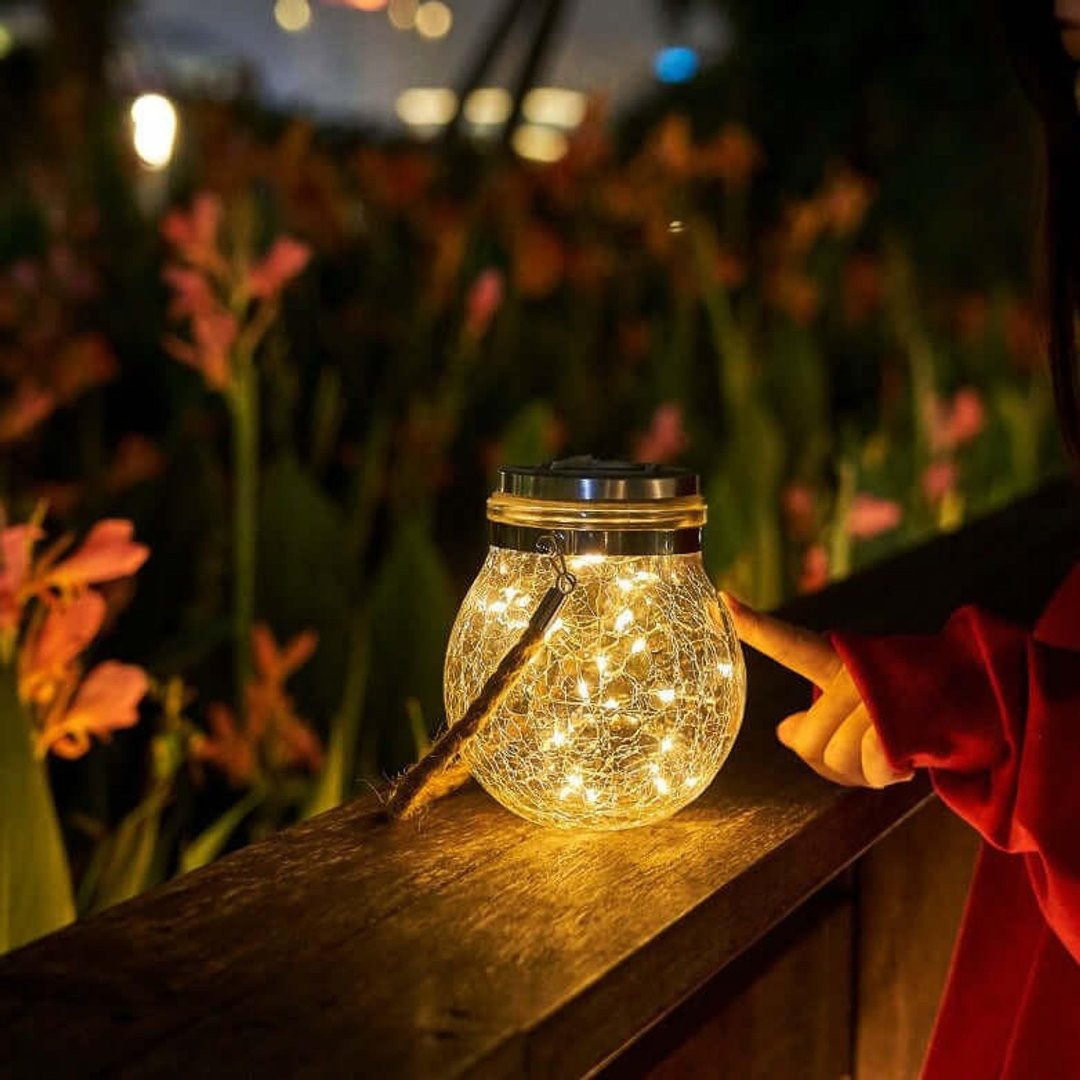 Nachhaltige Solar-Glas-Lampe für stilvolle Außenbeleuchtung
