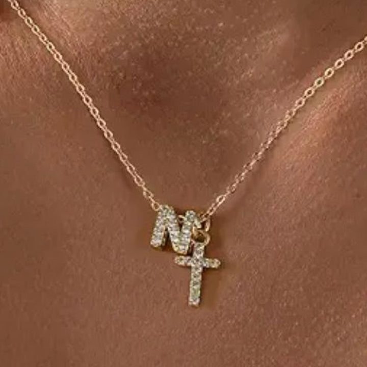 Karnz | Zarte Diamant Initial & Kreuz Halskette