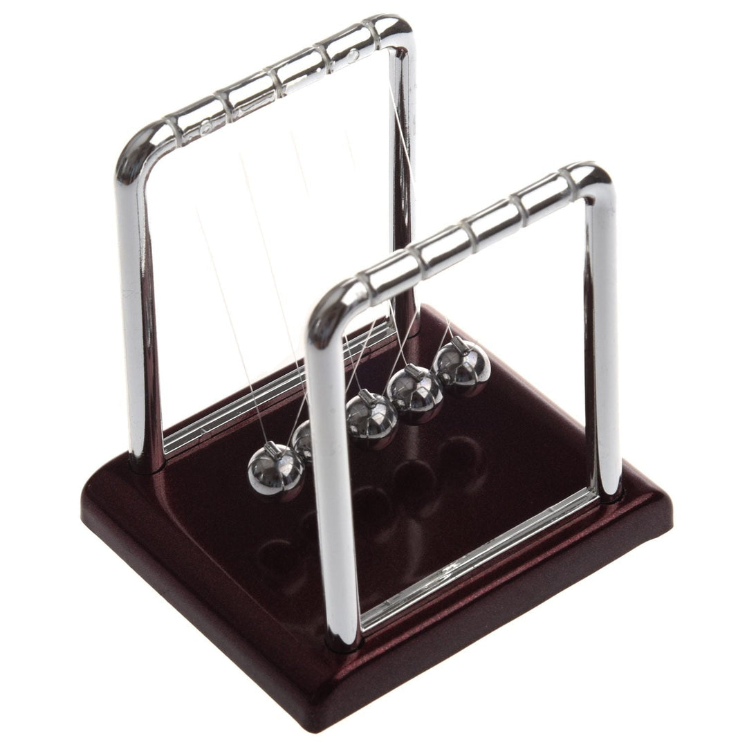 Newton's Cradle Balance Balls | Karnz