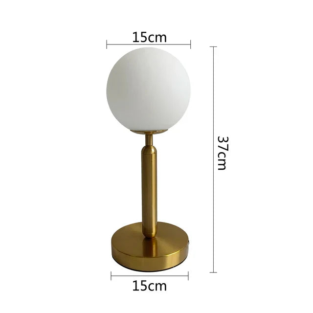 Nordic LED-Tischlampe mit Glasball – Minimalistisches Design für Wohnzimmer und Schlafzimmer | Karnz