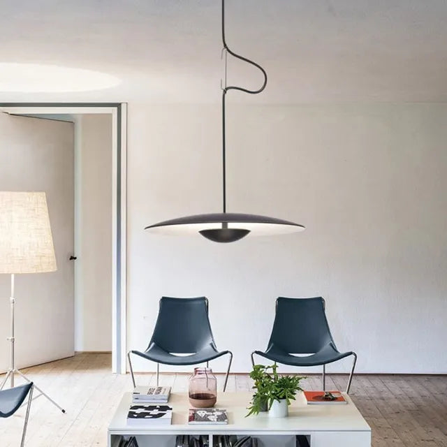 Moderne LED Pendelleuchte – Skandinavisches Design aus Holz und Metall | Karnz