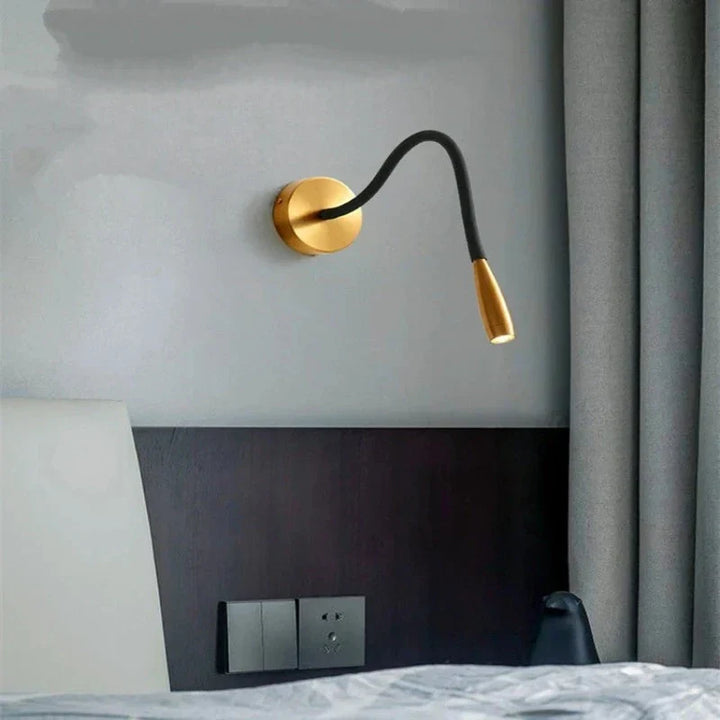 Moderne Wandleuchte mit flexiblem Arm für Innenbereich – Verstellbare LED Wandlampe für Wohnzimmer und Schlafzimmer | Karnz