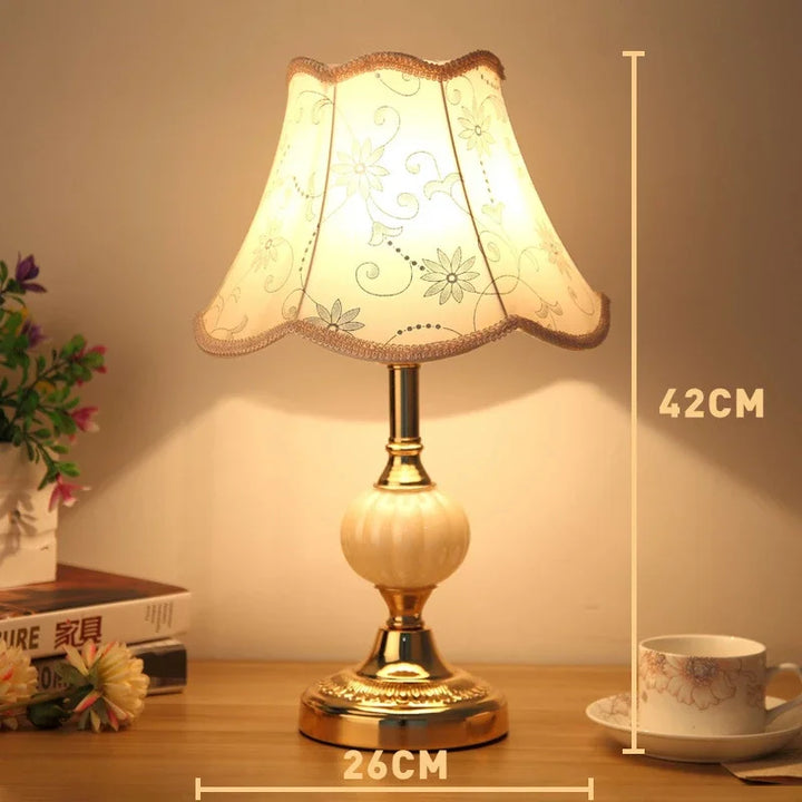 Nordische Vintage Tischlampe – Klassische Retro Tischleuchte für stilvolle Einrichtung | Karnz