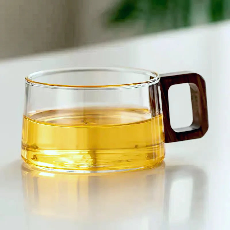 Nordic Glas Kaffeetasse Teetasse mit Holzgriff Set - Elegantes transparentes Glas, quadratischer Holzgriff, passende Löffel und optionaler Untersetzer