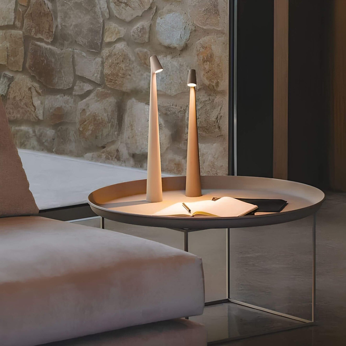 Karnz | Nordische Eleganz Stehlampe - Stilvolle und dimmbare Beleuchtung für moderne Innenräume