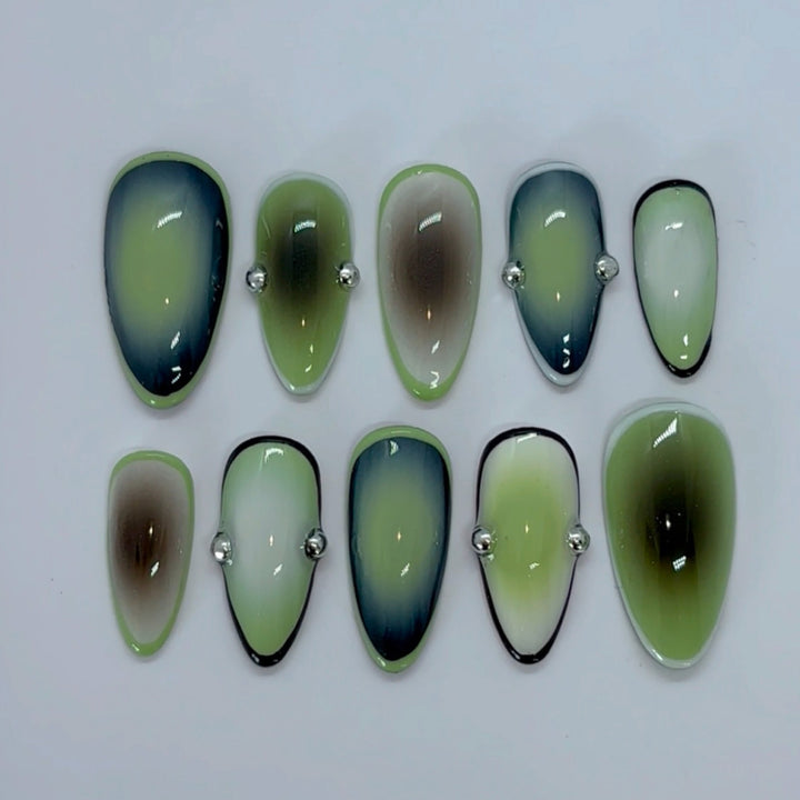 Thematic Artisan Press-On Nail Set Karnz