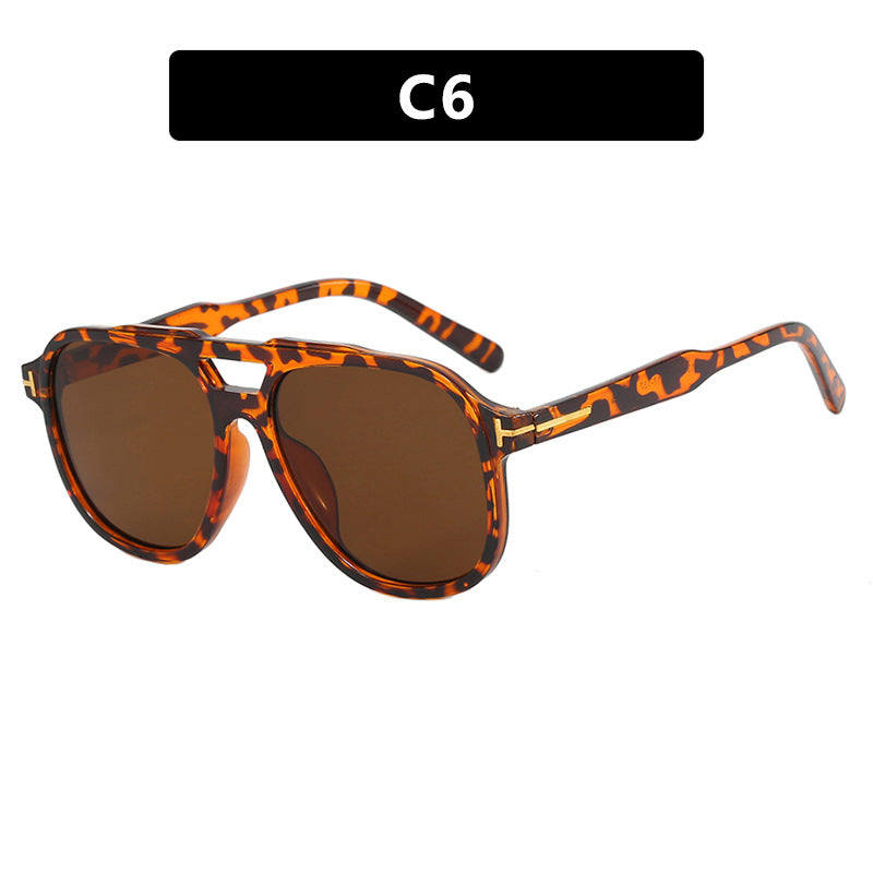 Damen modische Sonnenbrille mit polygonalem Rahmen und schützenden Gläsern Karnz
