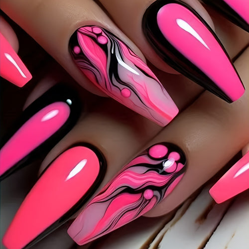 Künstlerische Stiletto-Nagelkunst