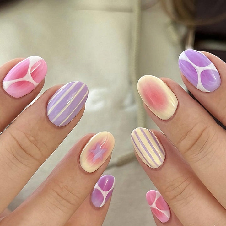 Artistic Press-On Nail Art Kollektion Karnz