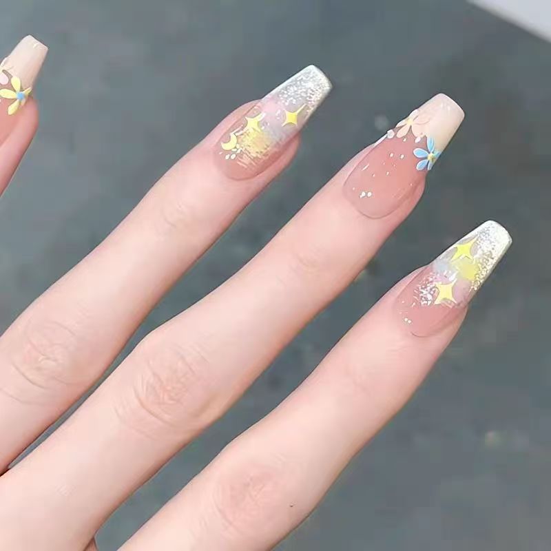 Premium Floral Press-On Nail Set Karnz