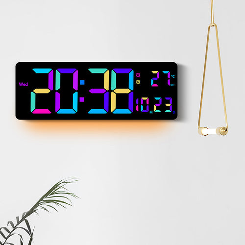 Digitale Wanduhr mit mehrfarbigem LED-Display Karnz