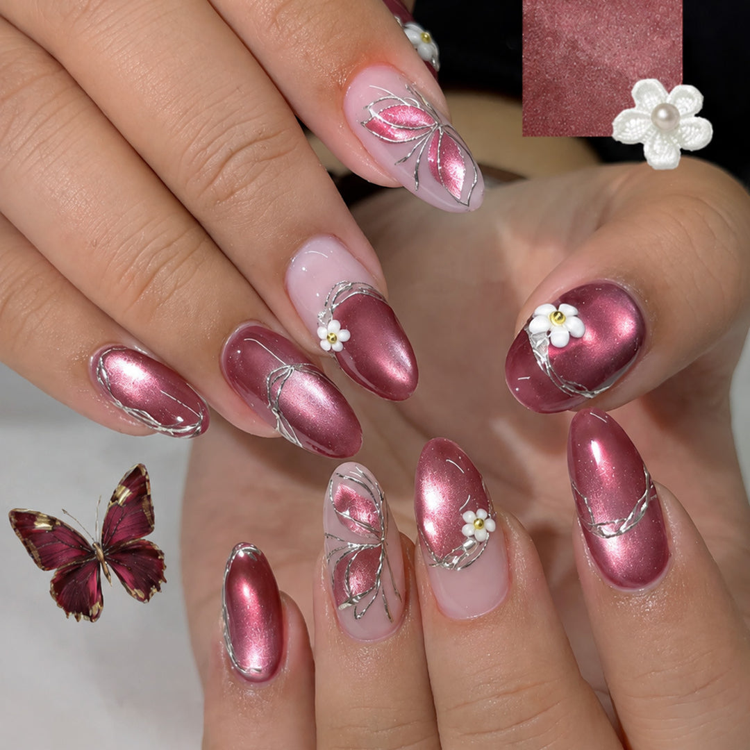Dekorative Press-On Nagelkunst mit floralen Akzenten Karnz