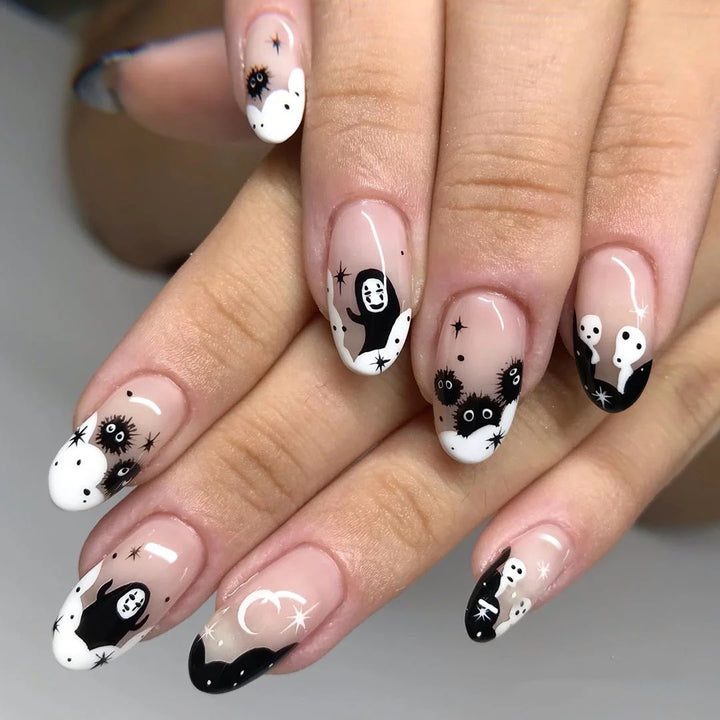 Kreative Halloween-Nagelkunst Karnz
