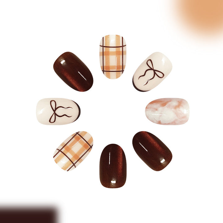 Chic Musterte Nagel-Set Karnz