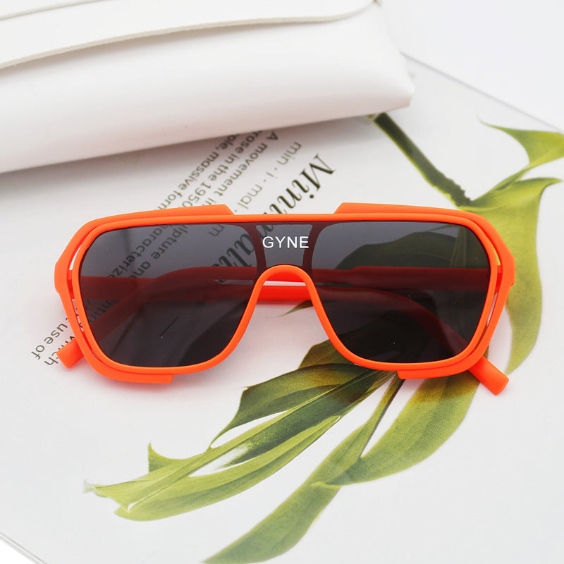 Damen Sportliche Sonnenbrille mit modernem Design Karnz