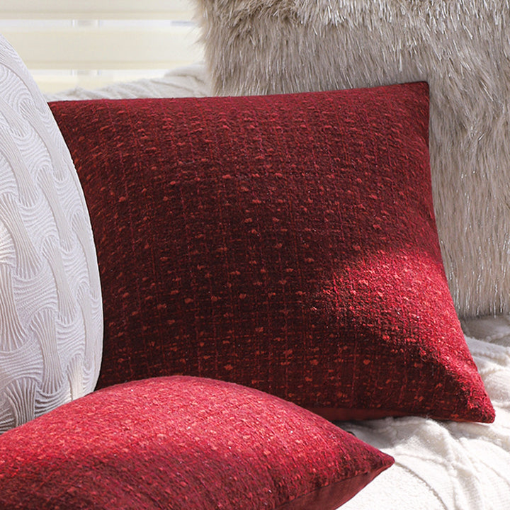 Dekorativer Sofakissenbezug mit reliefartigem Strukturmuster Karnz