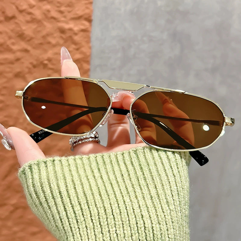 Damen modische Sonnenbrille im eleganten Polygon-Design Karnz