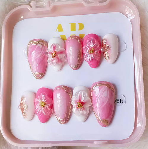 Dekoratives Floral Nail Art Press-On Set
