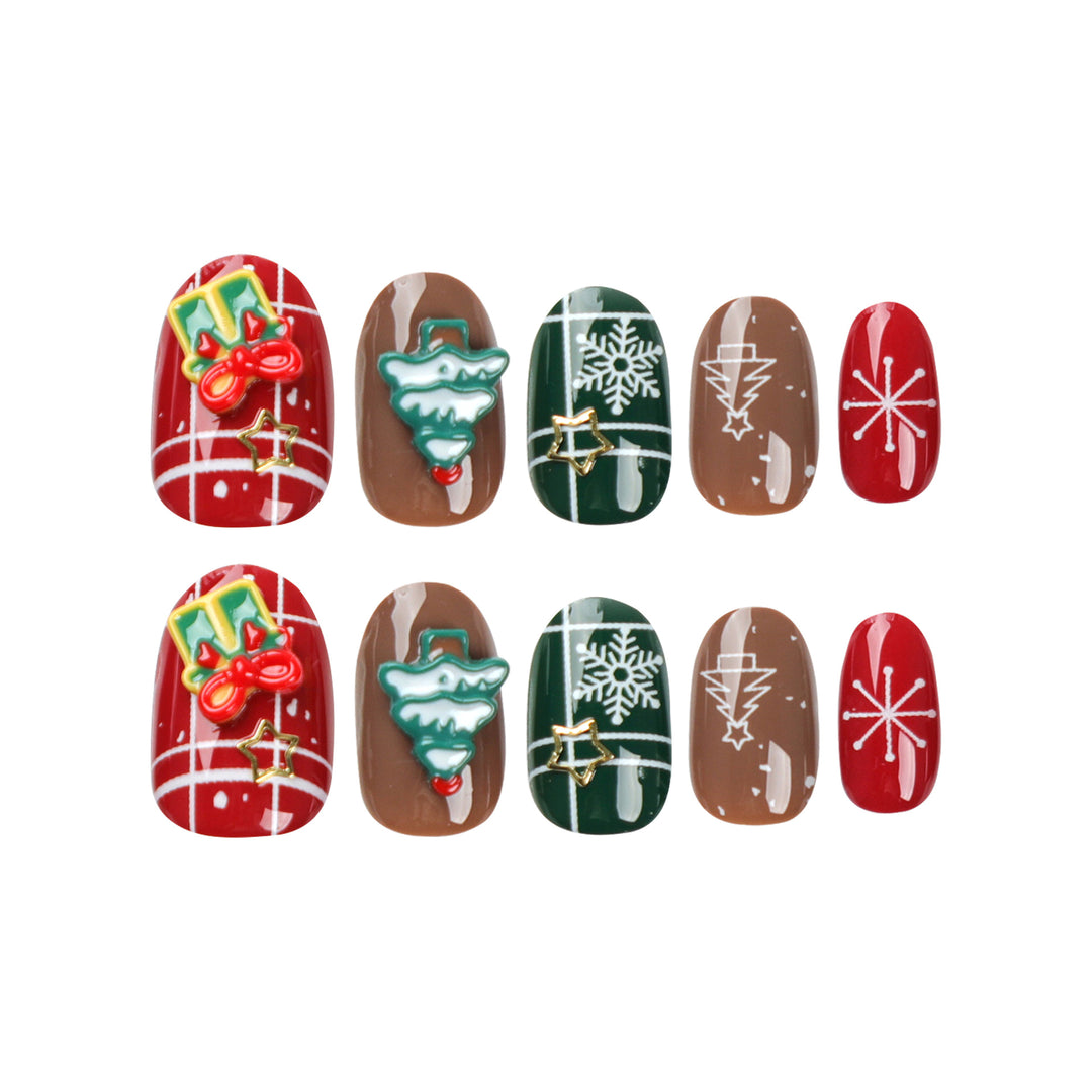 Kunstvolle Weihnachtsnagelkunst mit festlichem Design Karnz
