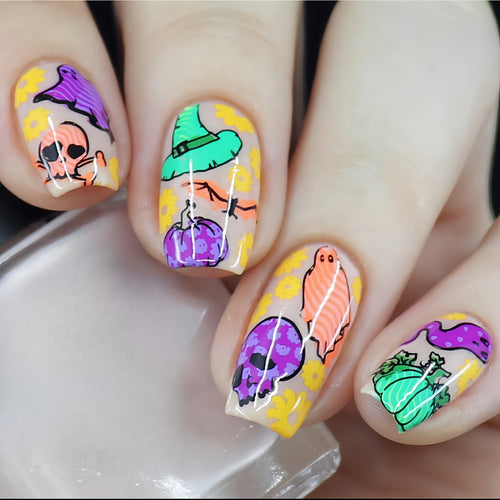 Kreatives Halloween Nageldesign Karnz
