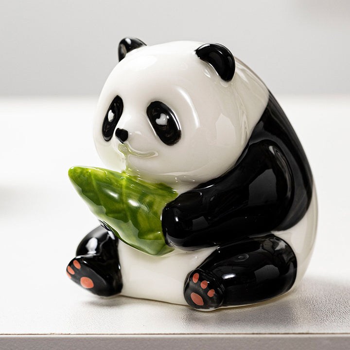 Niedlicher Panda Dekorationsfigur Karnz