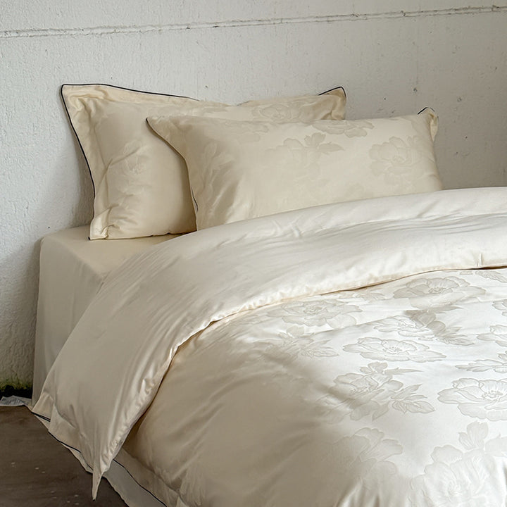 Satin-Bettbezug-Set mit dezentem Ton-in-Ton Blumenjacquard