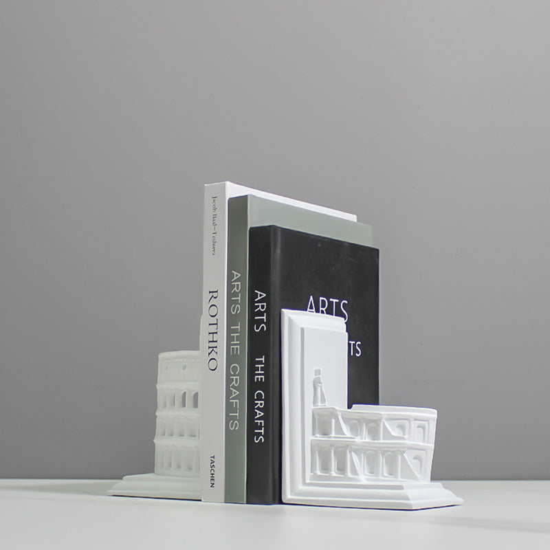 Architektonisch inspirierte Buchendständer