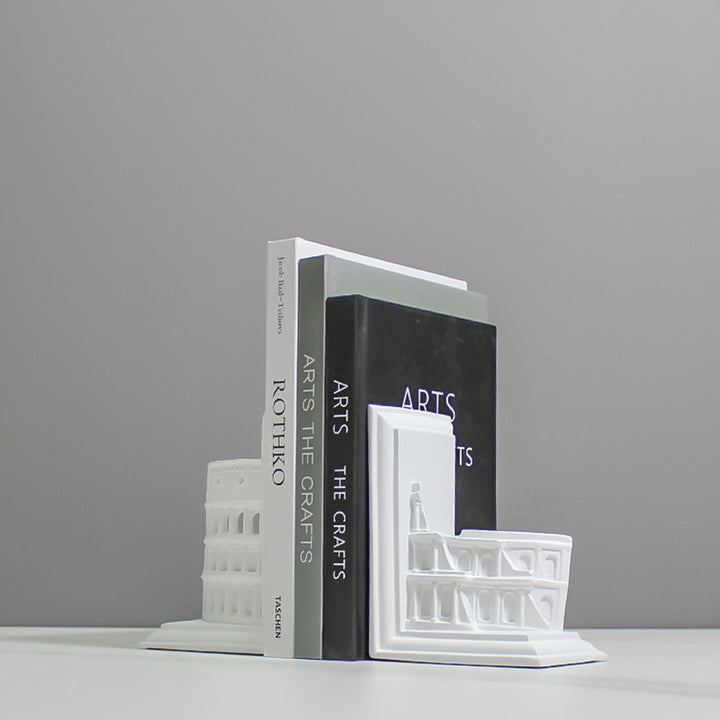 Architektonisch inspirierte Buchendständer