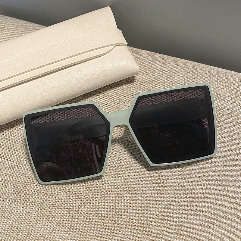 Damen quadratische Sonnenbrille mit robustem Rahmen und stylischem Design Karnz