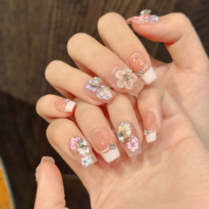 Dekorativer Luxus Press-On Nail Set