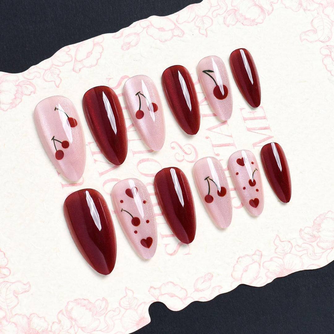 Künstlerisches Press-On-Nagelset mit Kirschblütenmuster Karnz