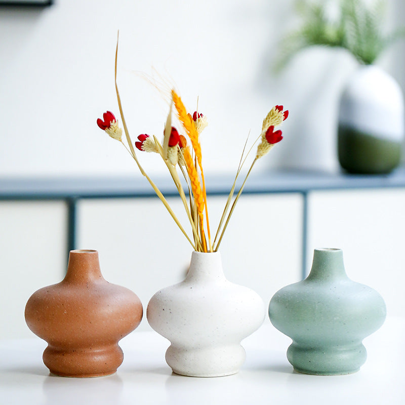 Zeitgenössische Keramik Knospenvase Karnz