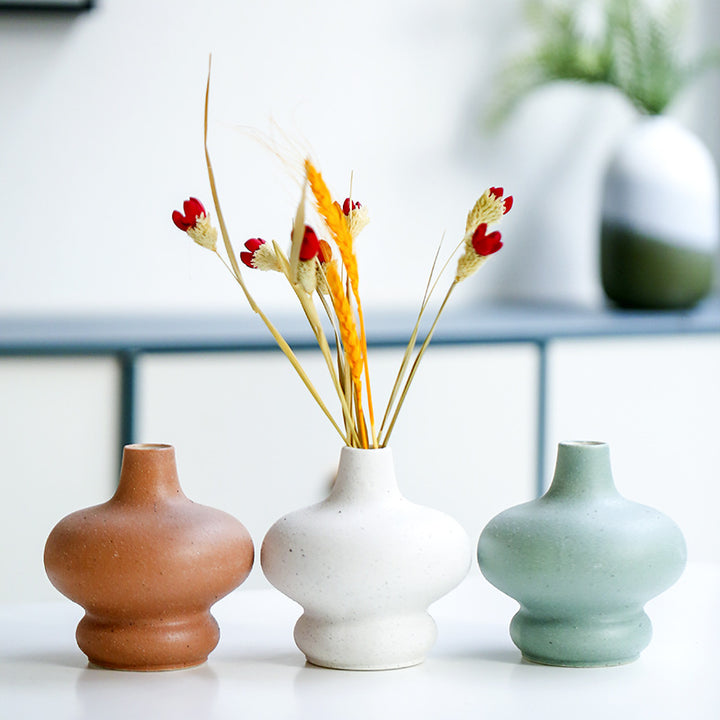 Zeitgenössische Keramik Knospenvase Karnz
