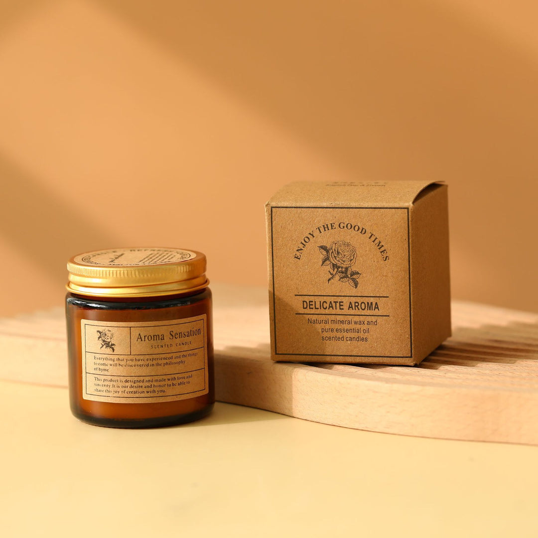 Duftende natürliche Sojawachskerze im Glas mit Kraft-Geschenkbox