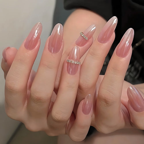 Skulptierte Französische Spitzen-Nagelverbesserungen Karnz