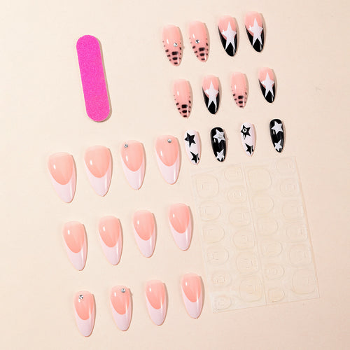 Stern-dekorierte Stiletto-Nagelkunst-Erweiterungen Karnz