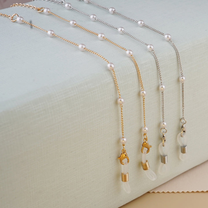 Elegante mit Perlen akzentuierte Brillenkette Karnz