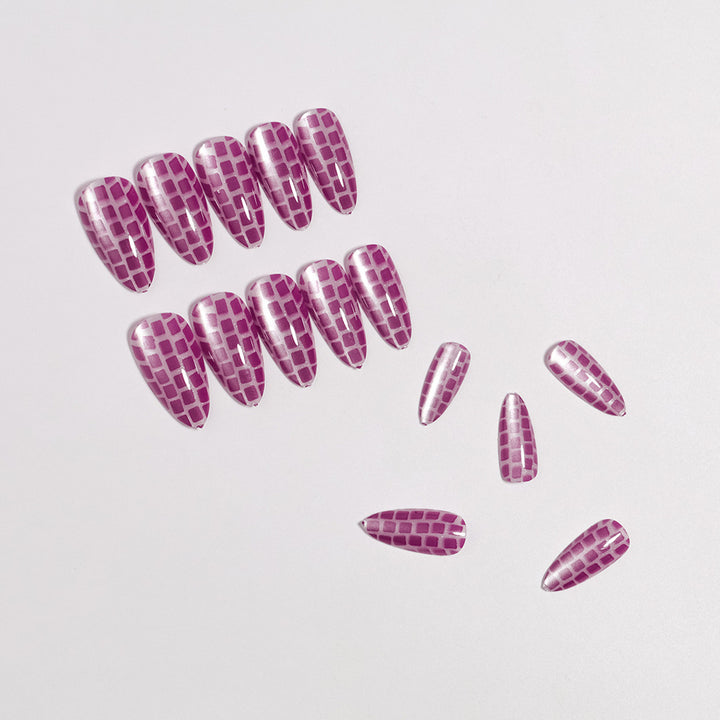 Glossy Stiletto Press-On Nails Set mit Reflective Design Karnz