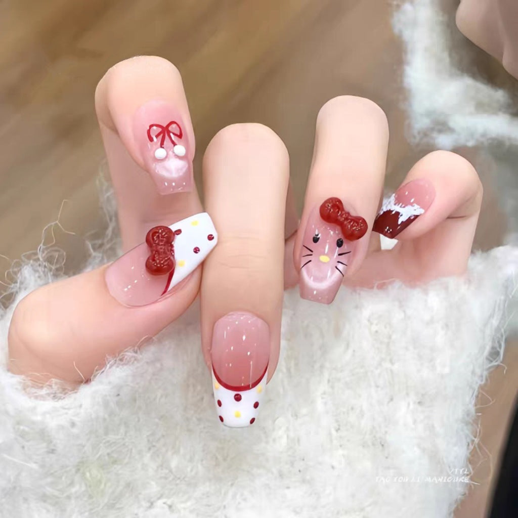 Glamouröse Kunstnägel mit Verspielten 3D-Motiven Karnz