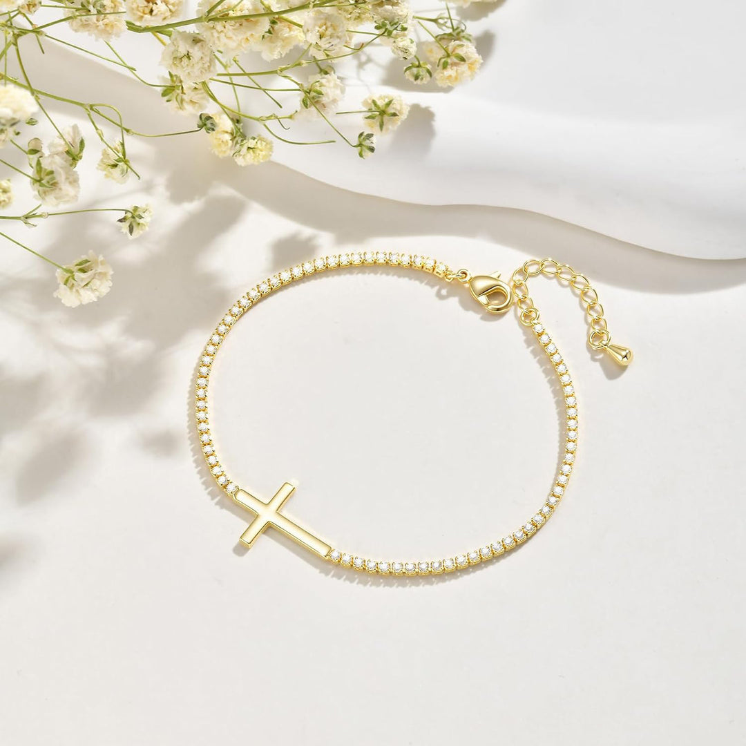 Kristallverziertes Kreuz Charme Armband Karnz