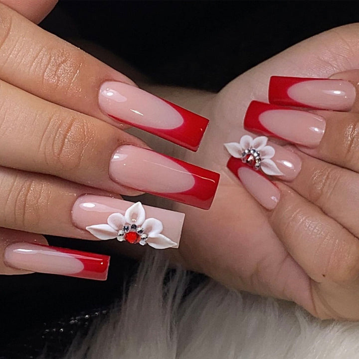 Glamouröse Glitzer-Stiletto Press-On Nägel Karnz