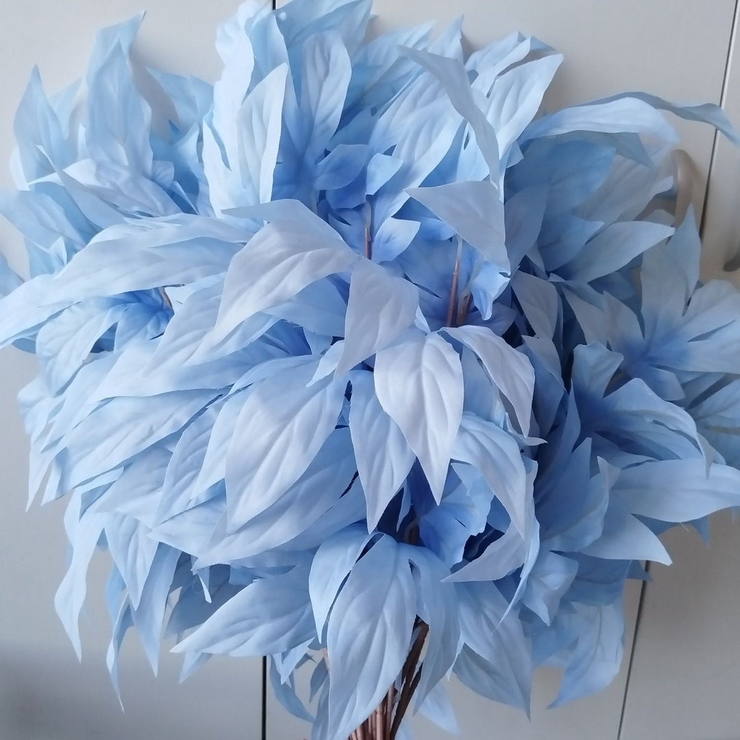 Elegante dekorative Blattstielanordnung