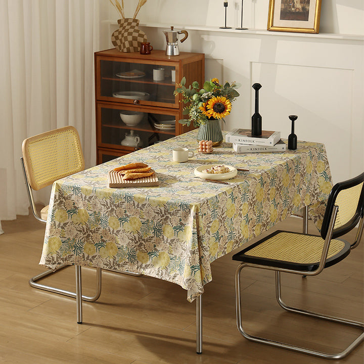 Abwaschbare Tischdecke aus Polyester mit floraler Aquarell-Optik und wasserabweisender Beschichtung Karnz