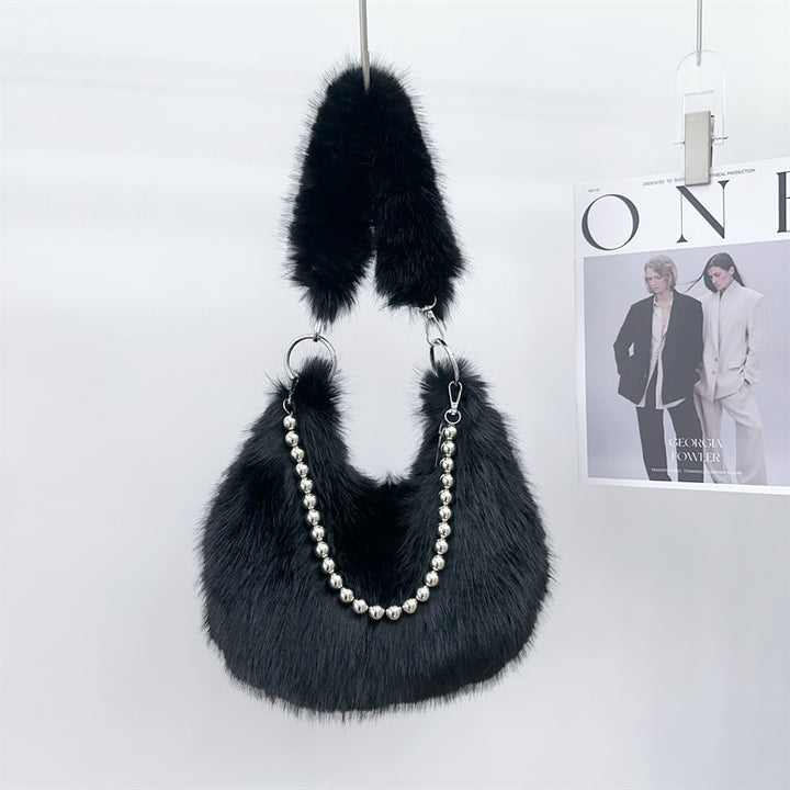 Mode-Fokussierte Faux-Fur-Handtasche