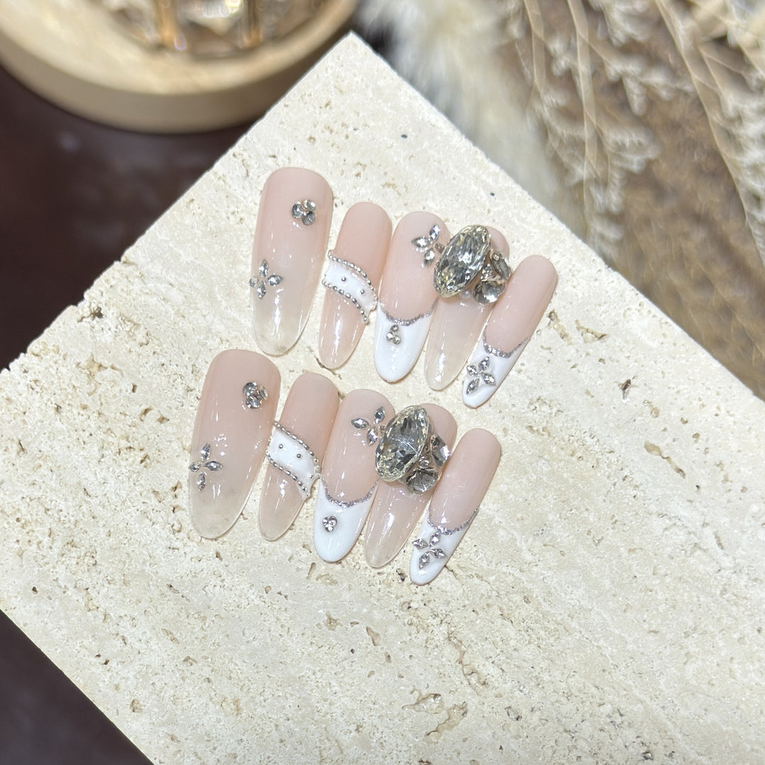 Elegante Press-On Nagelkunst Dekorationen